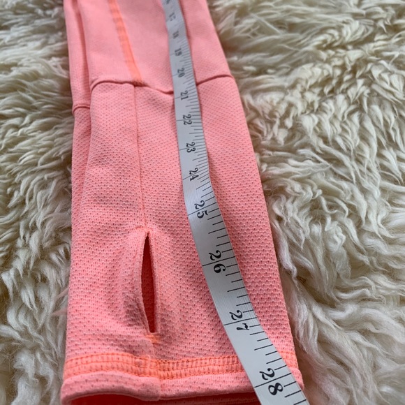 Lucy Athletic Long Sleeve & Cinched Waist Top- XS - Picture 7 of 9